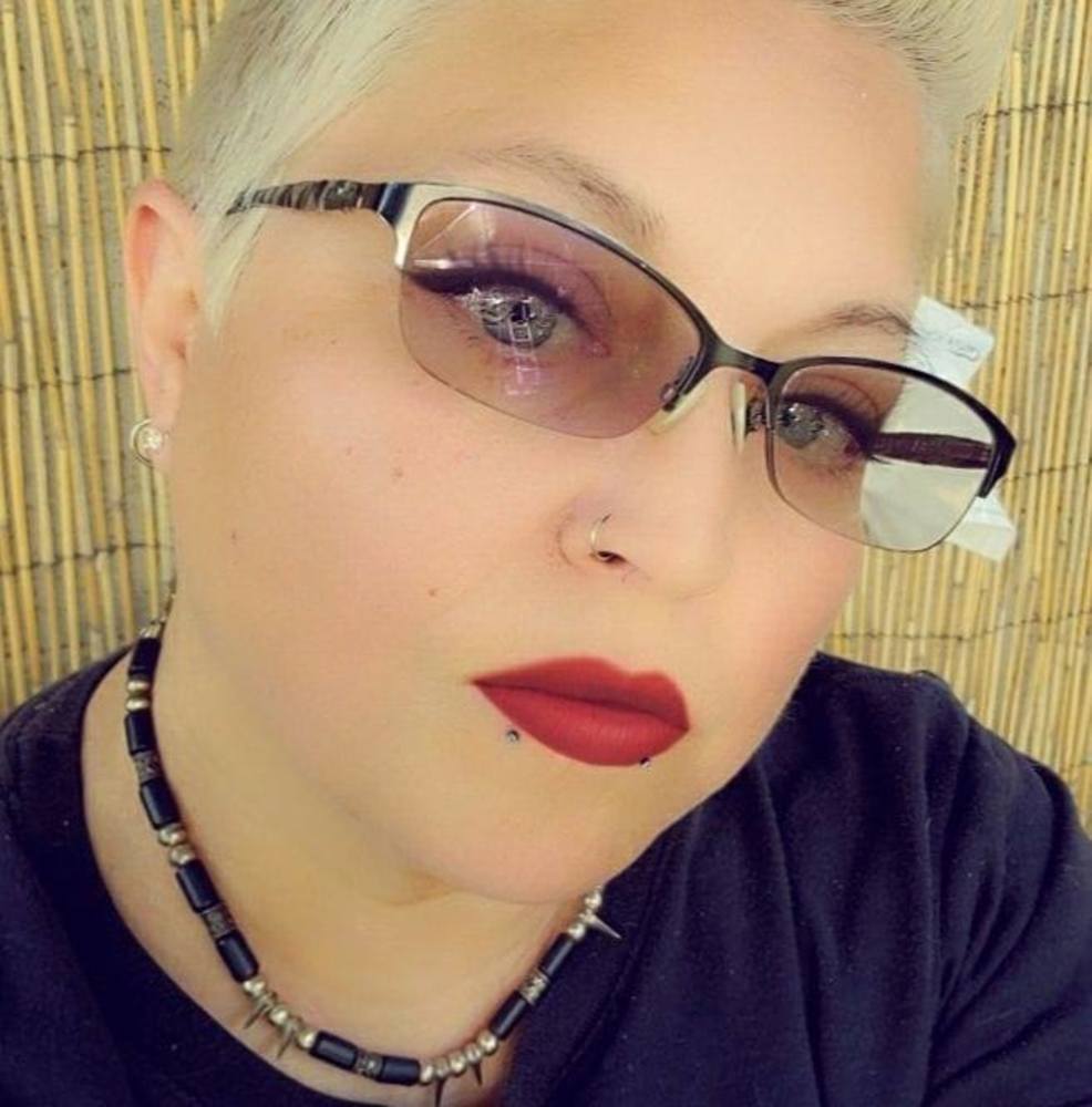 Meet your Posher, Diane